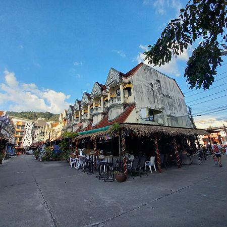 Andaman Place Guesthouse Patong Extérieur photo