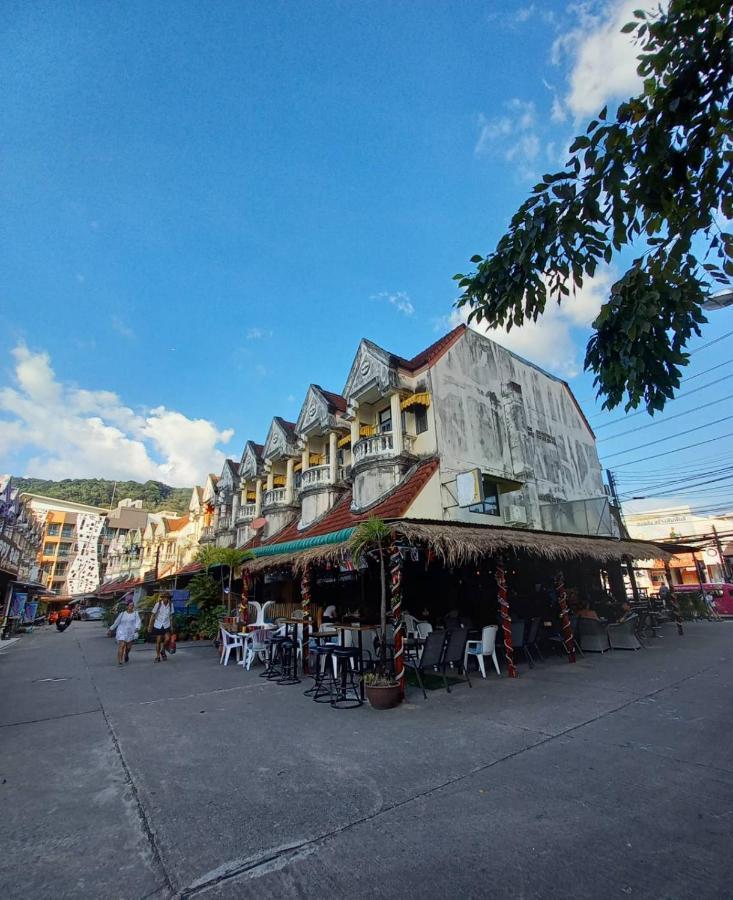 Andaman Place Guesthouse Patong Extérieur photo