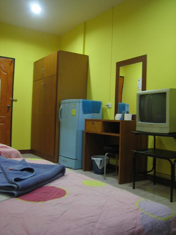 Andaman Place Guesthouse Patong Extérieur photo