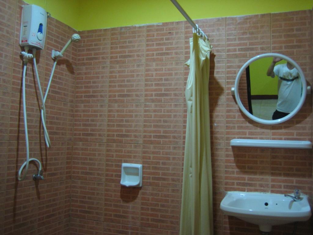 Andaman Place Guesthouse Patong Chambre photo