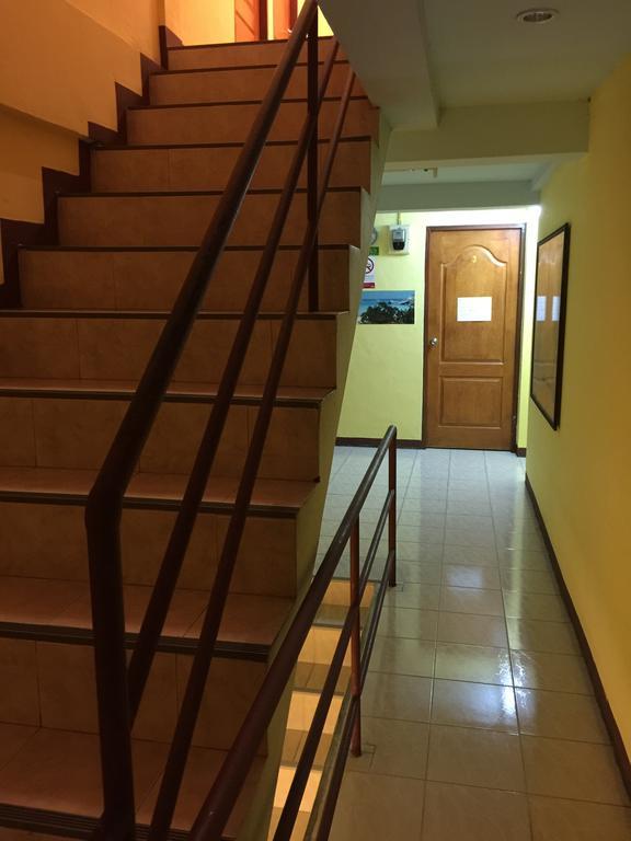 Andaman Place Guesthouse Patong Extérieur photo