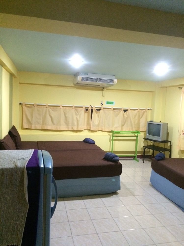 Andaman Place Guesthouse Patong Extérieur photo