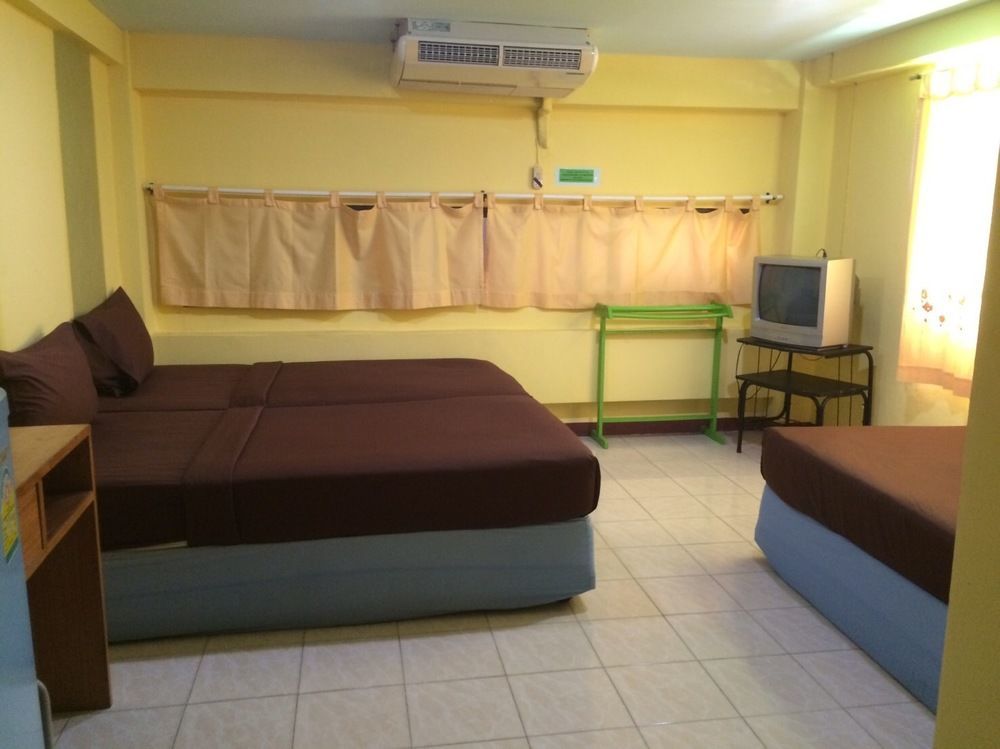 Andaman Place Guesthouse Patong Extérieur photo