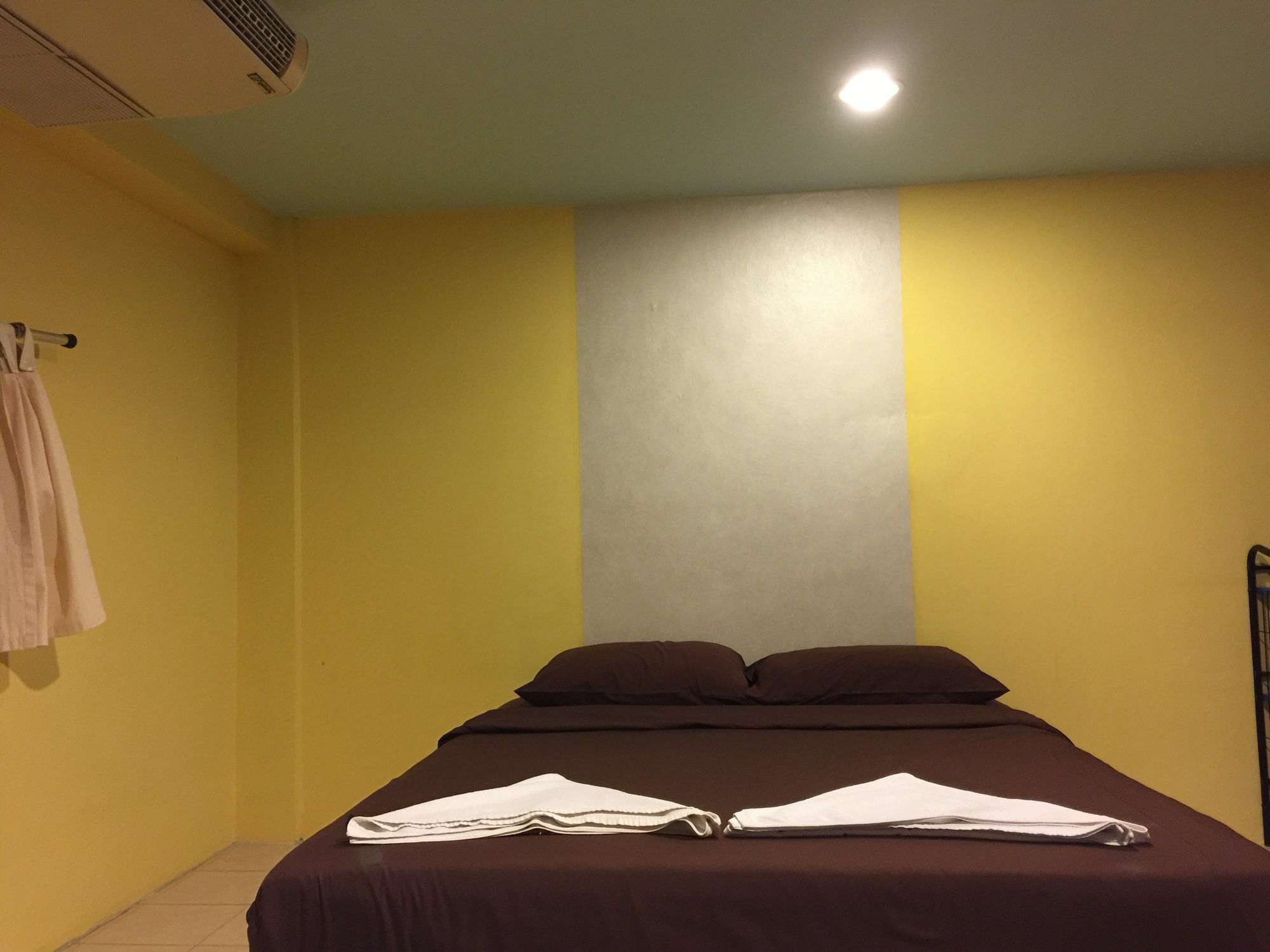 Andaman Place Guesthouse Patong Extérieur photo