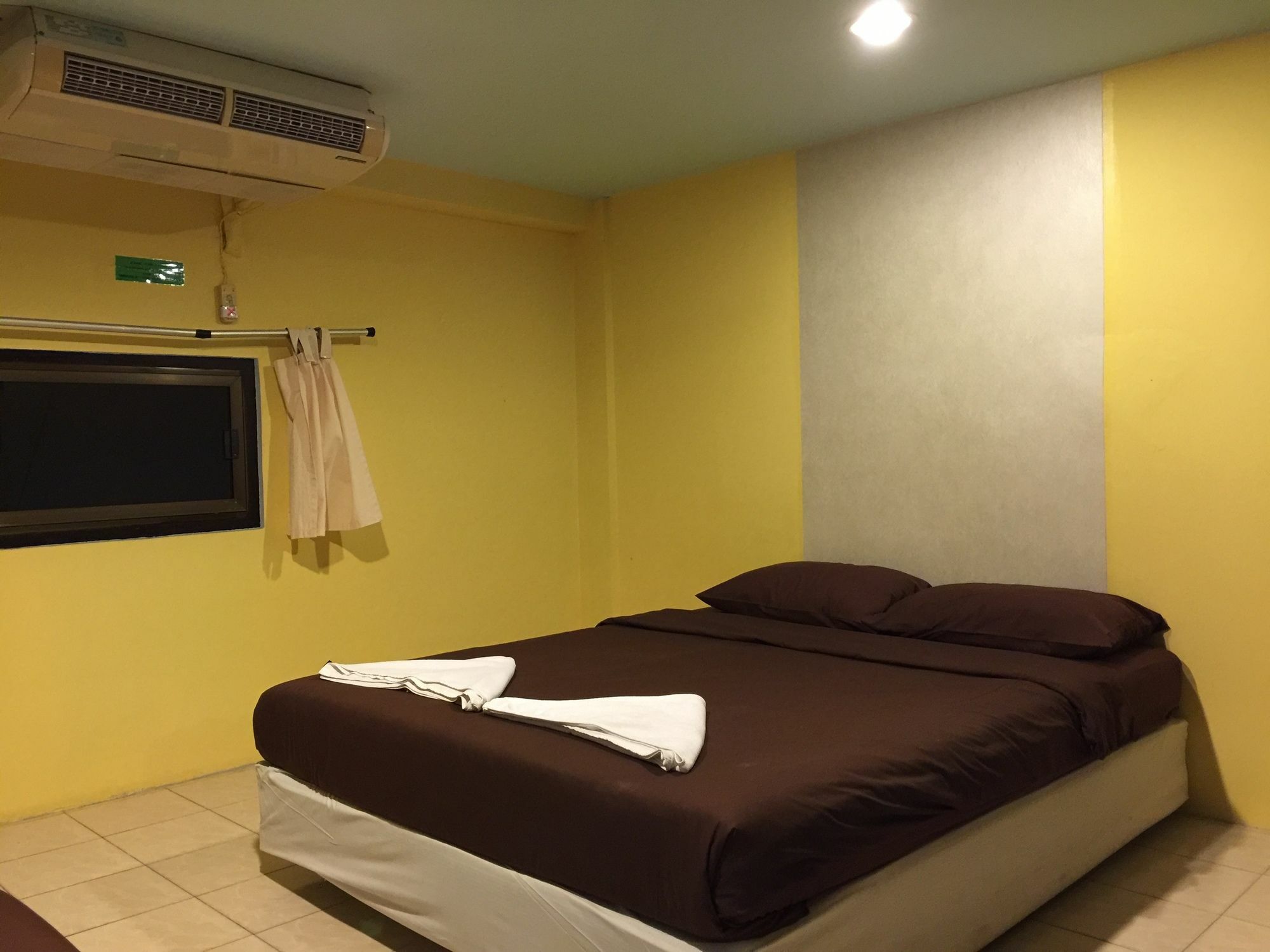 Andaman Place Guesthouse Patong Extérieur photo