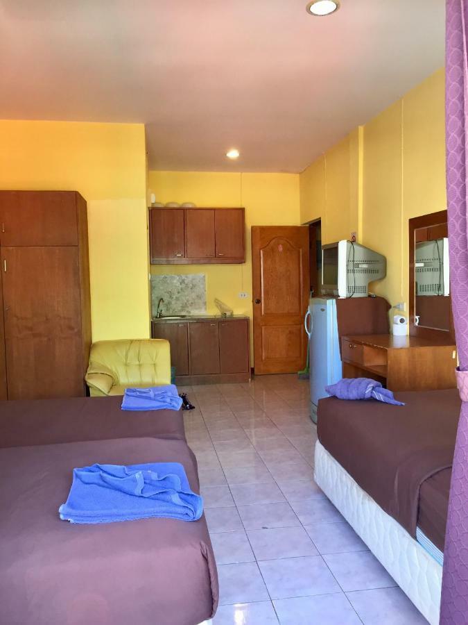 Andaman Place Guesthouse Patong Extérieur photo